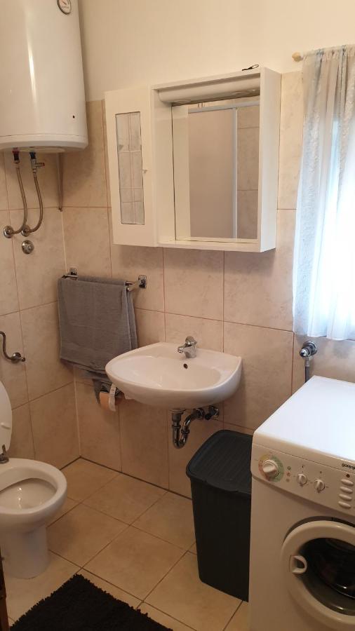 Simply Corner Kastel Stari